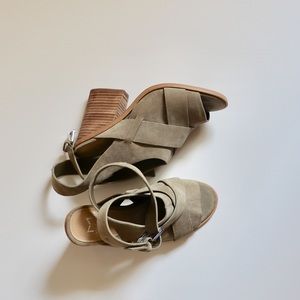 Marc Fisher shoes/ heeled bootie / sandal.